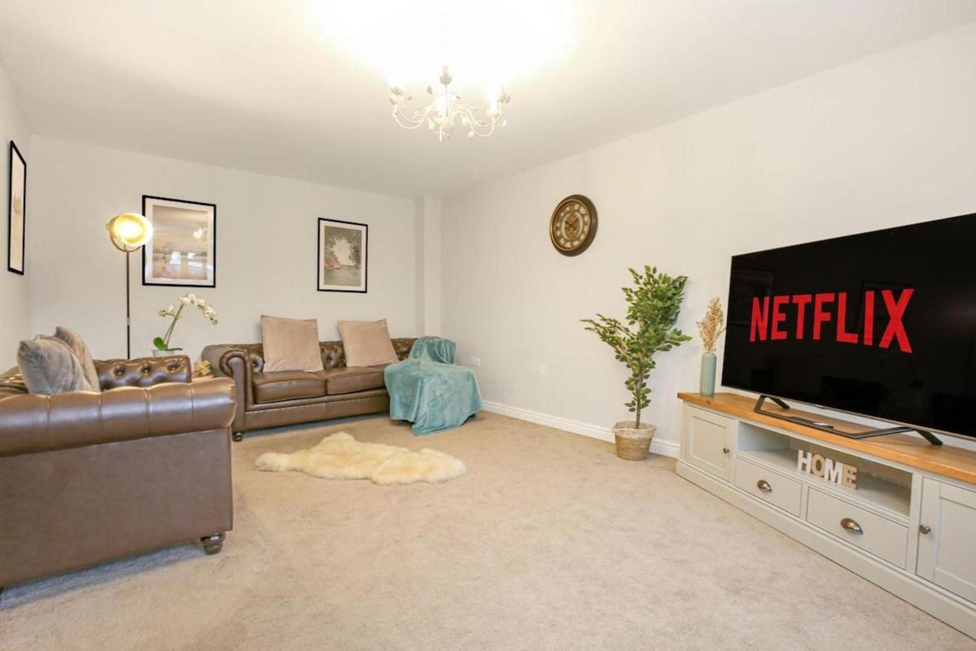 Detached 4 Bed-Ultrafast Wifi Garden Free Parking Villa Milton Keynes Esterno foto